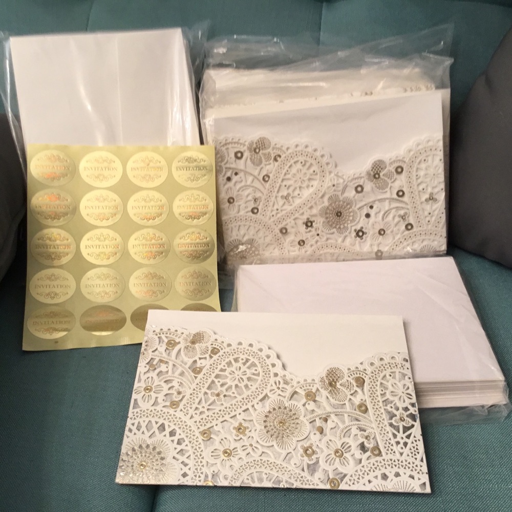 NWT:Blank Invitation Set 100